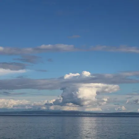 Zora شقة أوباتيا