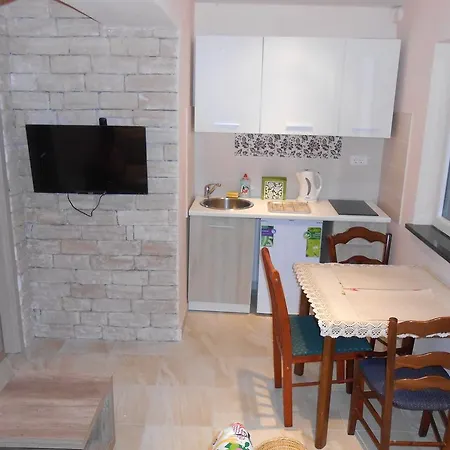 Apartment Zora *