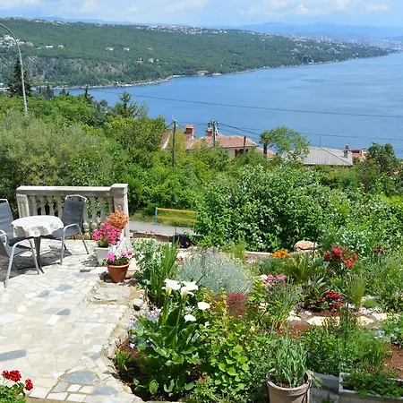 Apartment Zora Opatija